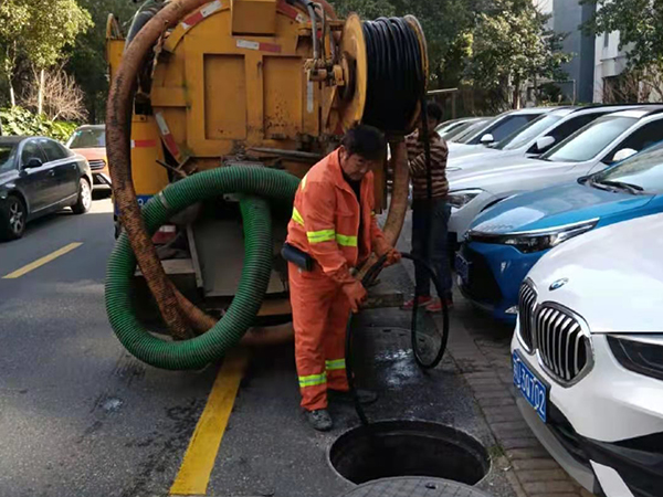 伊通排污管道清淤